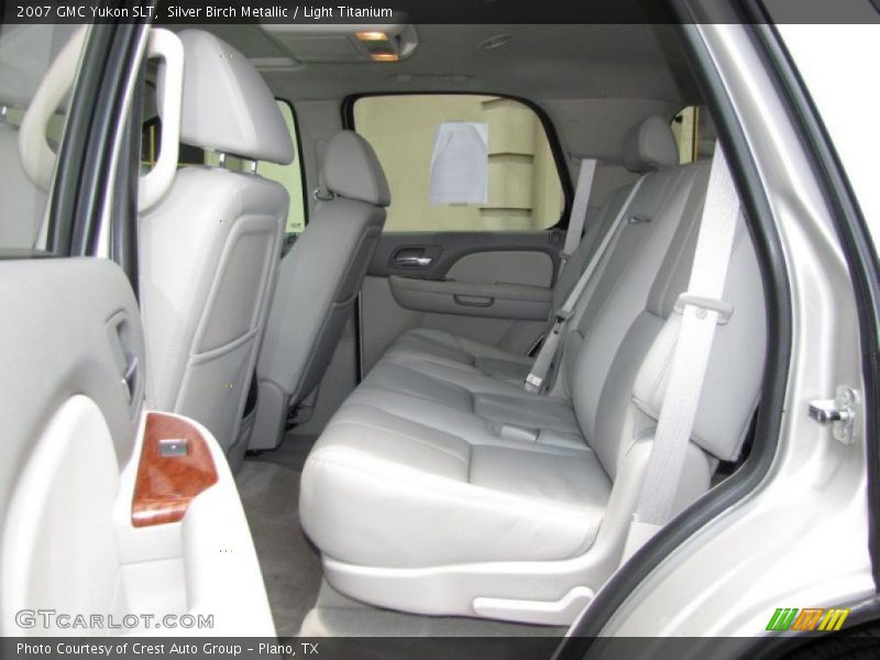 Silver Birch Metallic / Light Titanium 2007 GMC Yukon SLT