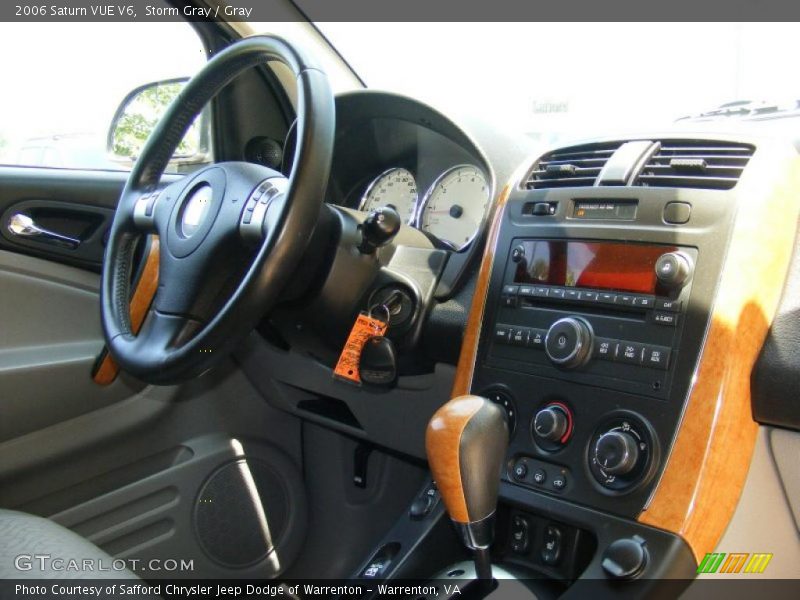 Storm Gray / Gray 2006 Saturn VUE V6