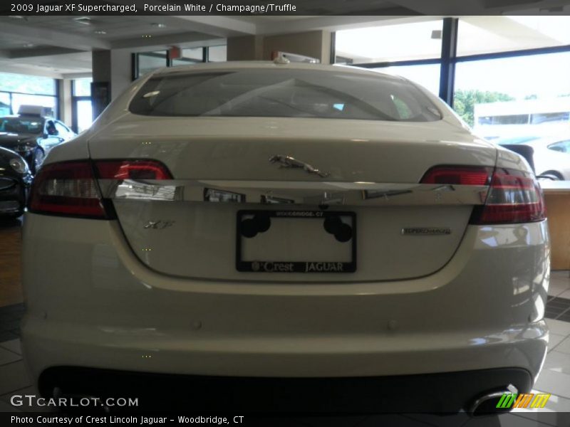 Porcelain White / Champagne/Truffle 2009 Jaguar XF Supercharged