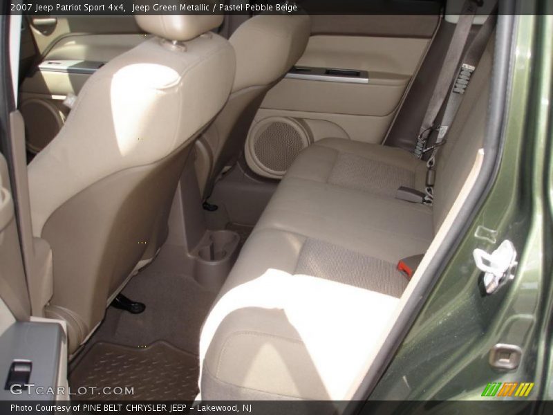 Jeep Green Metallic / Pastel Pebble Beige 2007 Jeep Patriot Sport 4x4