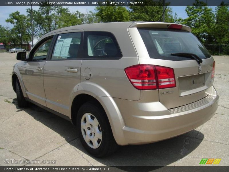 Light Sandstone Metallic / Dark Slate Gray/Light Graystone 2009 Dodge Journey SE