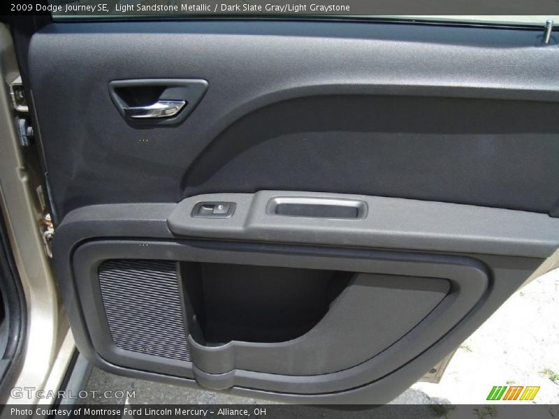 Light Sandstone Metallic / Dark Slate Gray/Light Graystone 2009 Dodge Journey SE