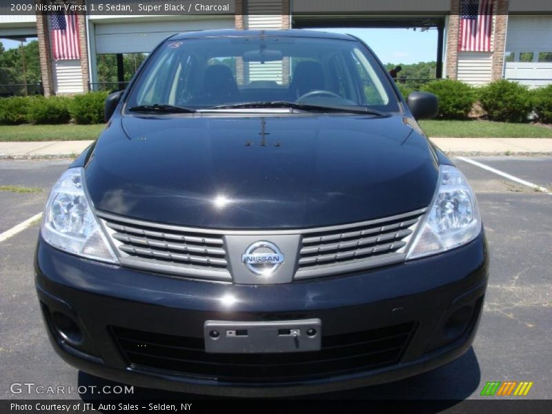 Super Black / Charcoal 2009 Nissan Versa 1.6 Sedan