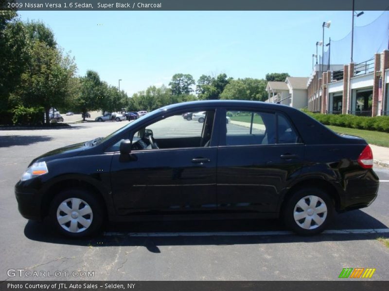 Super Black / Charcoal 2009 Nissan Versa 1.6 Sedan