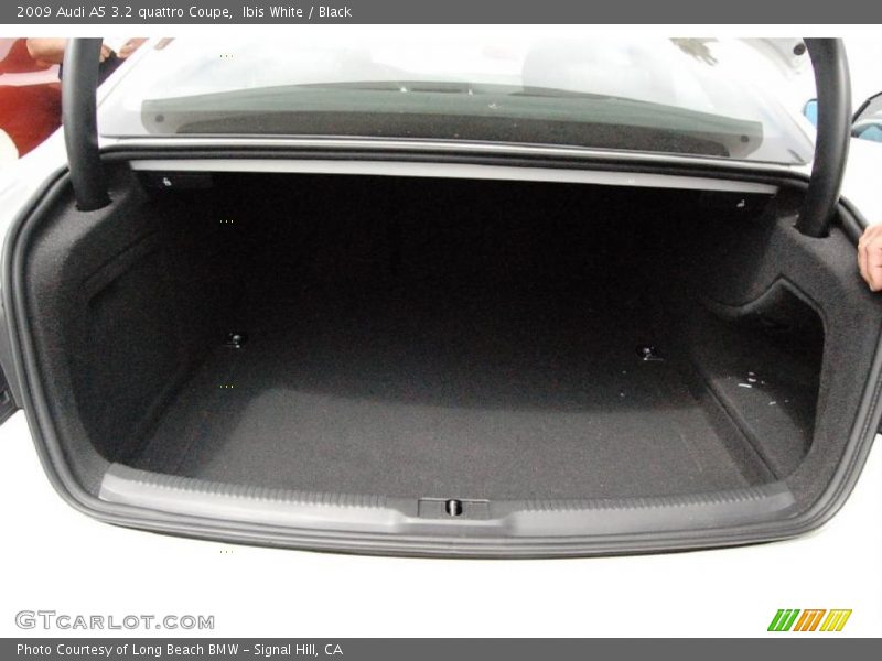 Ibis White / Black 2009 Audi A5 3.2 quattro Coupe