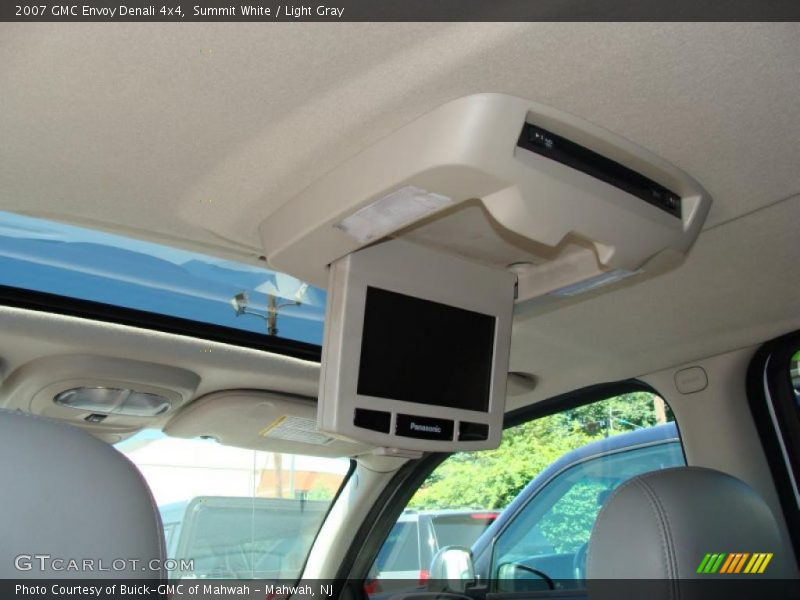 Summit White / Light Gray 2007 GMC Envoy Denali 4x4