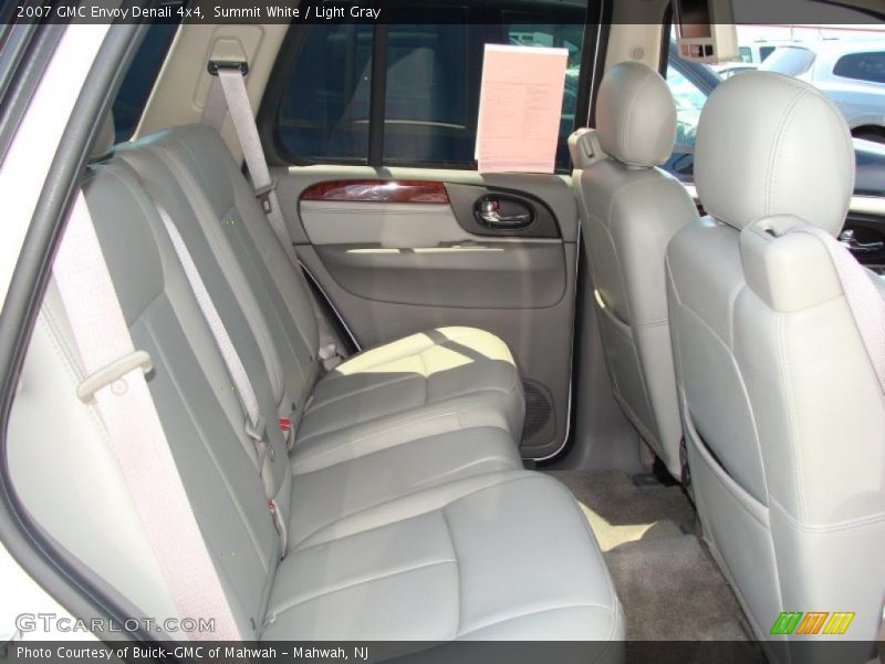 Summit White / Light Gray 2007 GMC Envoy Denali 4x4