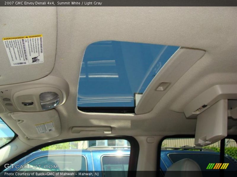 Summit White / Light Gray 2007 GMC Envoy Denali 4x4
