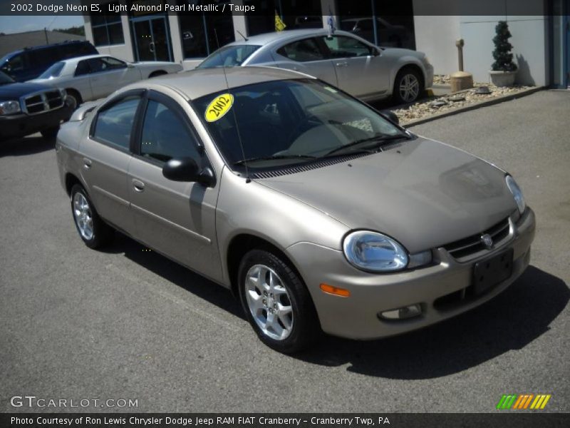 Light Almond Pearl Metallic / Taupe 2002 Dodge Neon ES