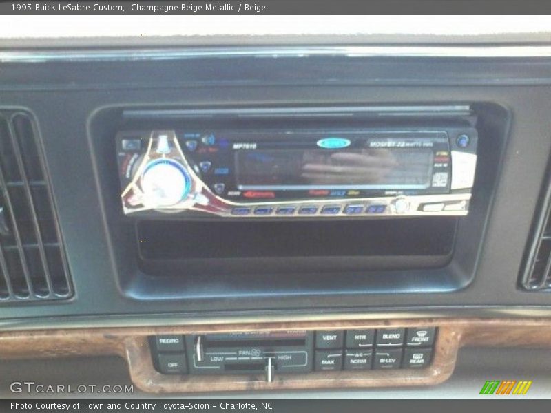 Champagne Beige Metallic / Beige 1995 Buick LeSabre Custom