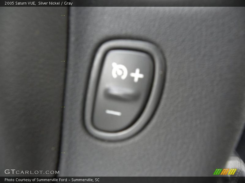 Silver Nickel / Gray 2005 Saturn VUE