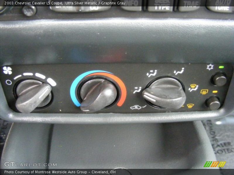 Ultra Silver Metallic / Graphite Gray 2003 Chevrolet Cavalier LS Coupe