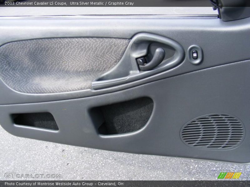 Ultra Silver Metallic / Graphite Gray 2003 Chevrolet Cavalier LS Coupe
