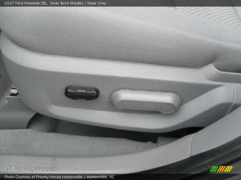 Silver Birch Metallic / Shale Grey 2007 Ford Freestyle SEL