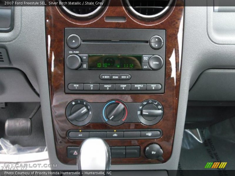 Silver Birch Metallic / Shale Grey 2007 Ford Freestyle SEL