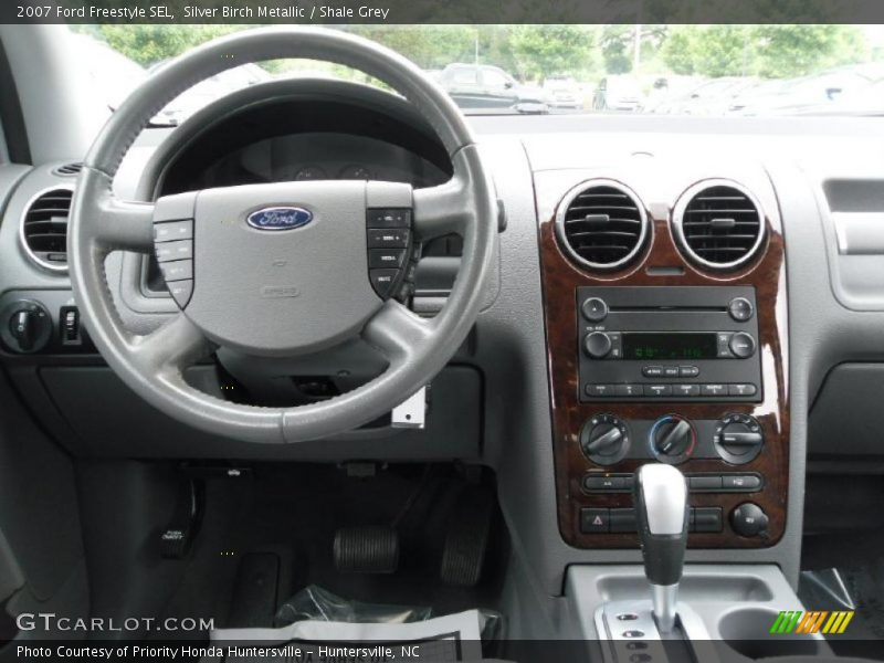 Silver Birch Metallic / Shale Grey 2007 Ford Freestyle SEL