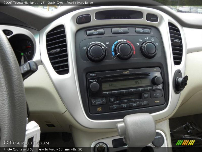Oasis Green Pearl / Ivory Beige 2006 Toyota Highlander V6