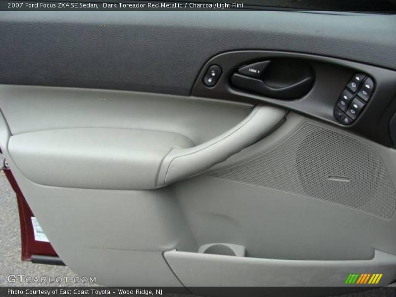 Dark Toreador Red Metallic / Charcoal/Light Flint 2007 Ford Focus ZX4 SE Sedan