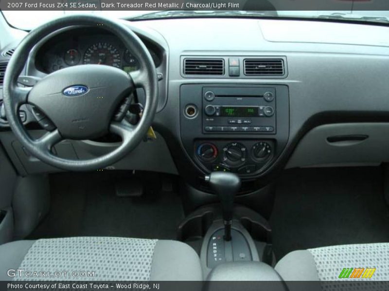 Dark Toreador Red Metallic / Charcoal/Light Flint 2007 Ford Focus ZX4 SE Sedan