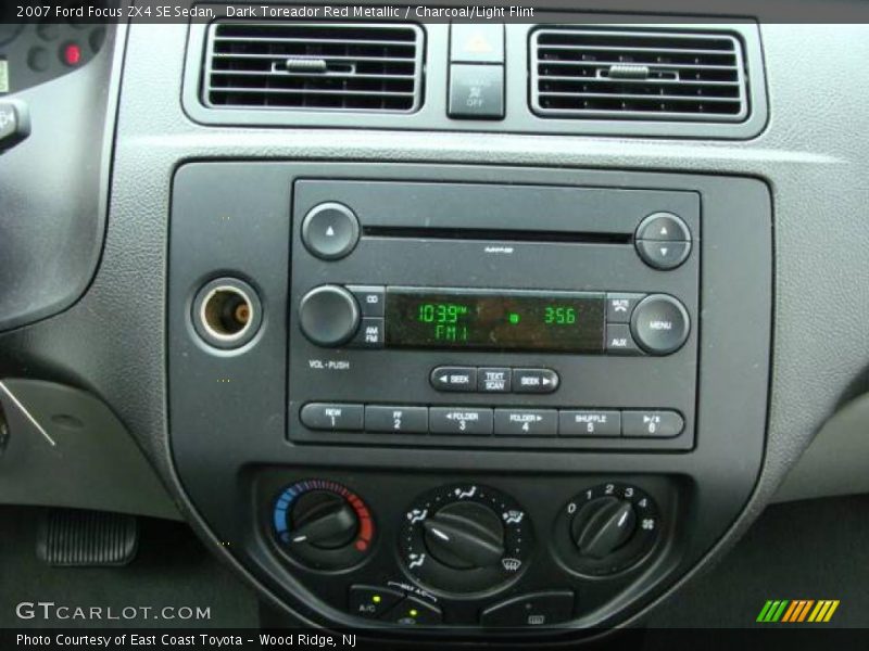 Dark Toreador Red Metallic / Charcoal/Light Flint 2007 Ford Focus ZX4 SE Sedan