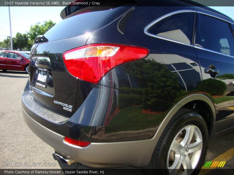 Black Diamond / Gray 2007 Hyundai Veracruz SE AWD