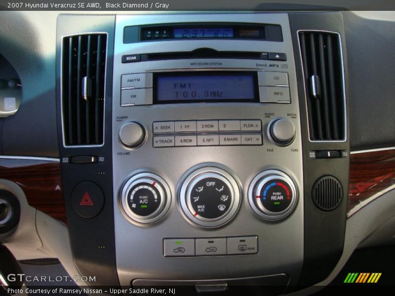 Black Diamond / Gray 2007 Hyundai Veracruz SE AWD