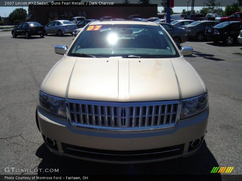 Dune Pearl Metallic / Dark Charcoal 2007 Lincoln MKZ Sedan