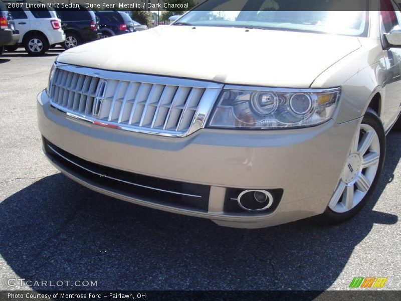 Dune Pearl Metallic / Dark Charcoal 2007 Lincoln MKZ Sedan