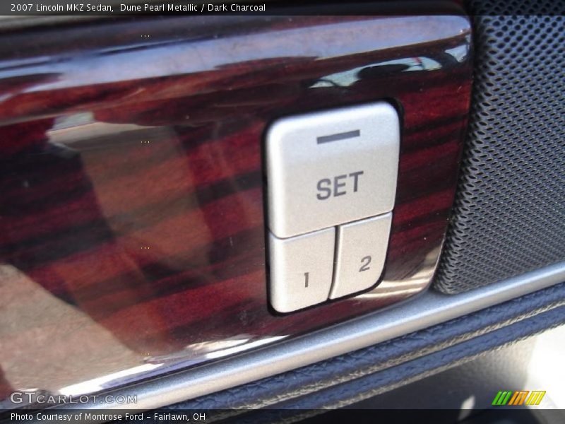 Dune Pearl Metallic / Dark Charcoal 2007 Lincoln MKZ Sedan