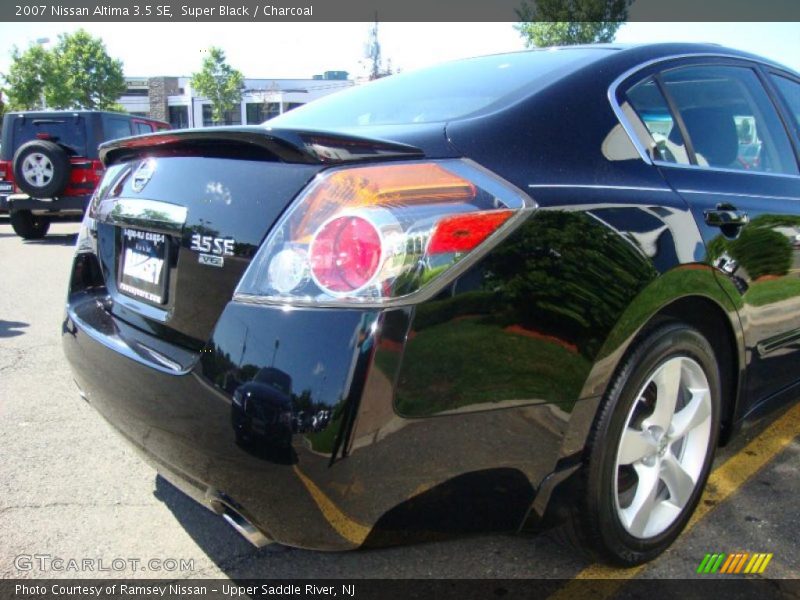 Super Black / Charcoal 2007 Nissan Altima 3.5 SE