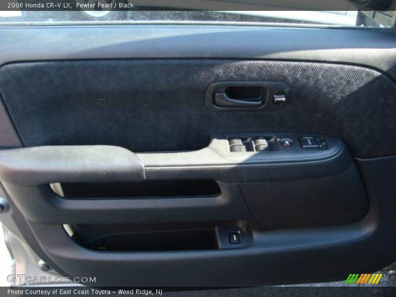 Pewter Pearl / Black 2006 Honda CR-V LX