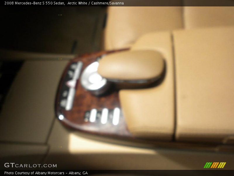 Arctic White / Cashmere/Savanna 2008 Mercedes-Benz S 550 Sedan
