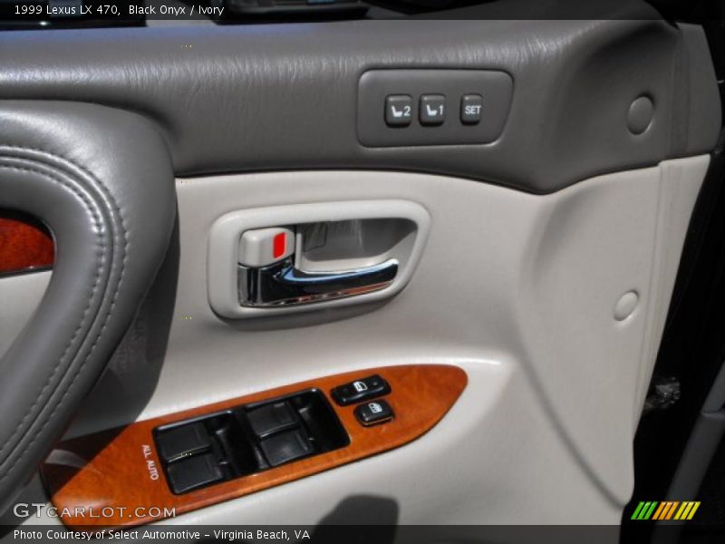 Black Onyx / Ivory 1999 Lexus LX 470