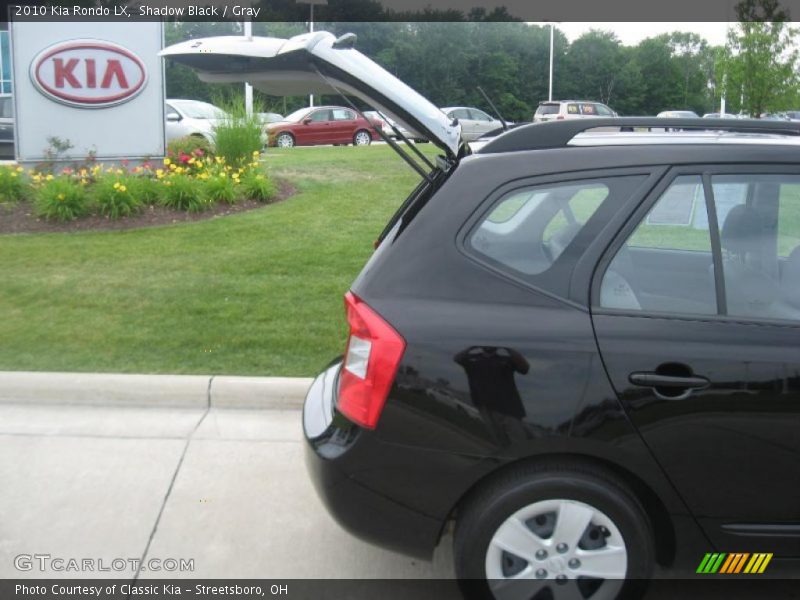 Shadow Black / Gray 2010 Kia Rondo LX