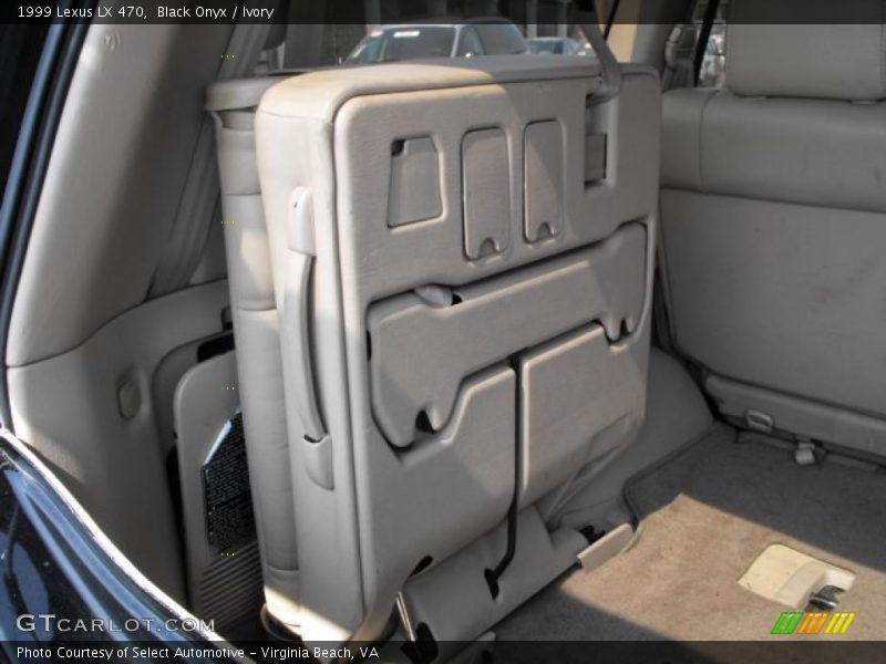 Black Onyx / Ivory 1999 Lexus LX 470