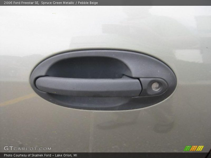 Spruce Green Metallic / Pebble Beige 2006 Ford Freestar SE