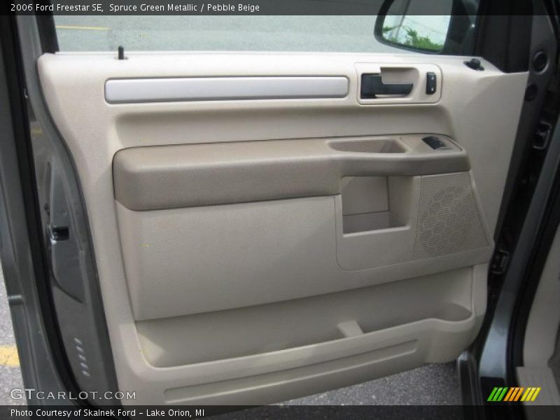 Spruce Green Metallic / Pebble Beige 2006 Ford Freestar SE