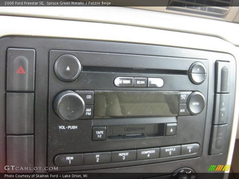 Spruce Green Metallic / Pebble Beige 2006 Ford Freestar SE