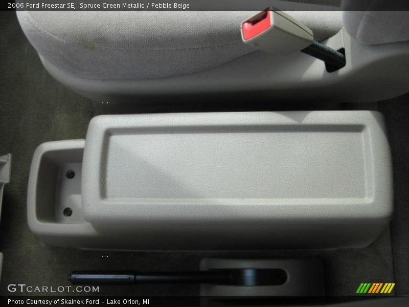 Spruce Green Metallic / Pebble Beige 2006 Ford Freestar SE