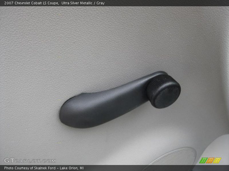 Ultra Silver Metallic / Gray 2007 Chevrolet Cobalt LS Coupe