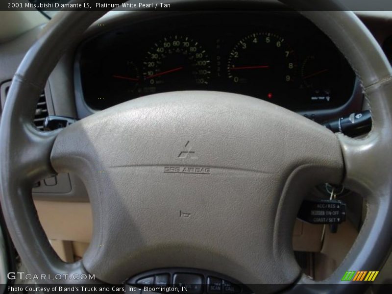Platinum White Pearl / Tan 2001 Mitsubishi Diamante LS