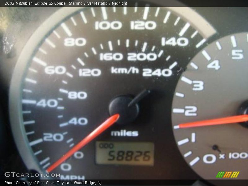 Sterling Silver Metallic / Midnight 2003 Mitsubishi Eclipse GS Coupe