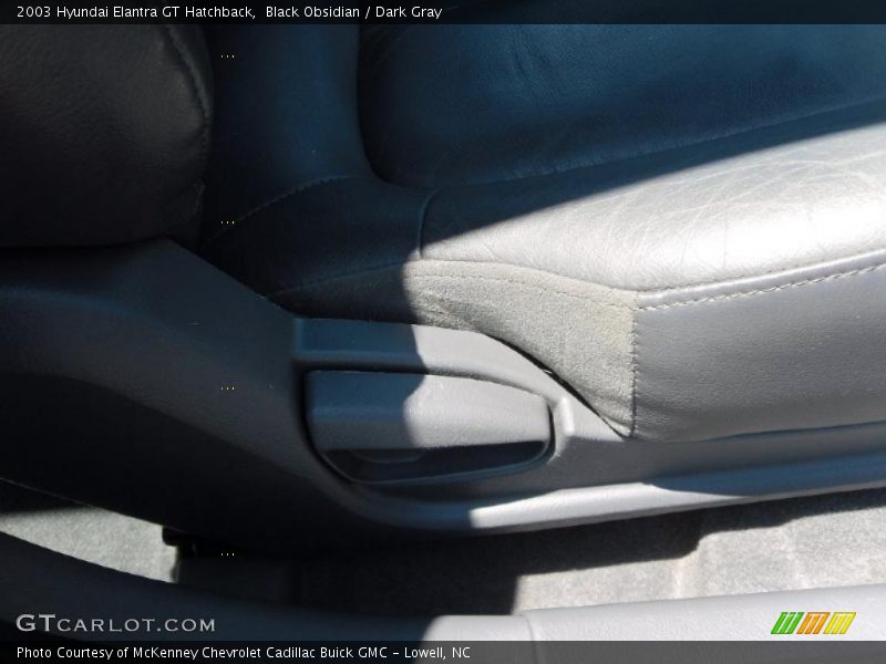 Black Obsidian / Dark Gray 2003 Hyundai Elantra GT Hatchback