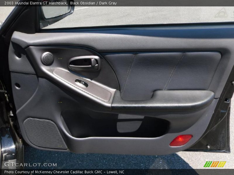Black Obsidian / Dark Gray 2003 Hyundai Elantra GT Hatchback