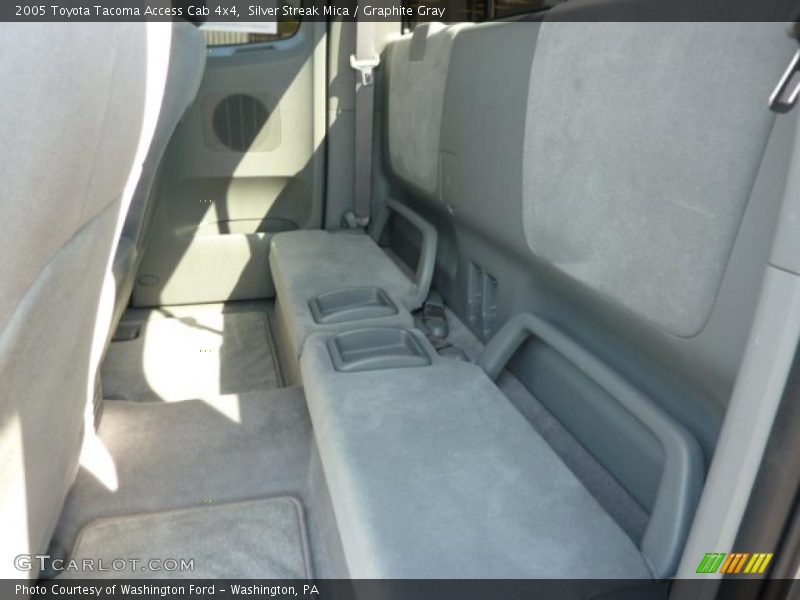 Silver Streak Mica / Graphite Gray 2005 Toyota Tacoma Access Cab 4x4