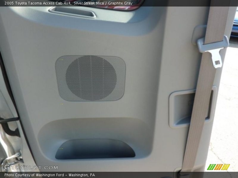 Silver Streak Mica / Graphite Gray 2005 Toyota Tacoma Access Cab 4x4