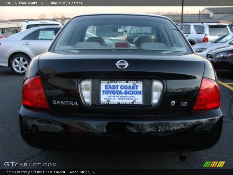 Blackout / Charcoal 2006 Nissan Sentra 1.8 S