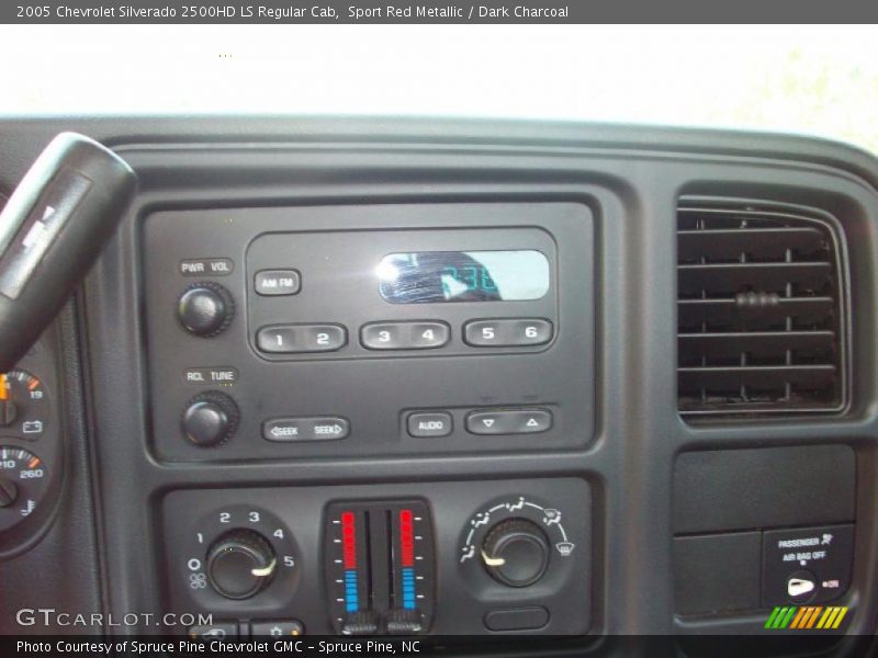 Sport Red Metallic / Dark Charcoal 2005 Chevrolet Silverado 2500HD LS Regular Cab