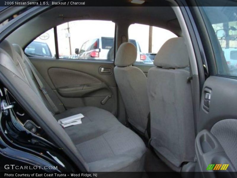 Blackout / Charcoal 2006 Nissan Sentra 1.8 S