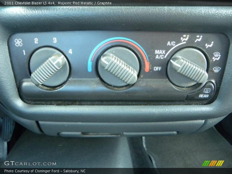 Majestic Red Metallic / Graphite 2001 Chevrolet Blazer LS 4x4